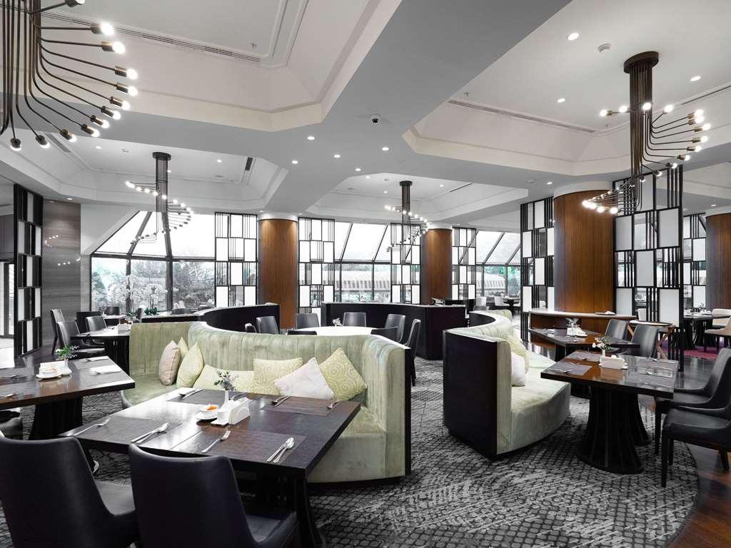 Moevenpick Hotel Taškent Restaurace fotografie